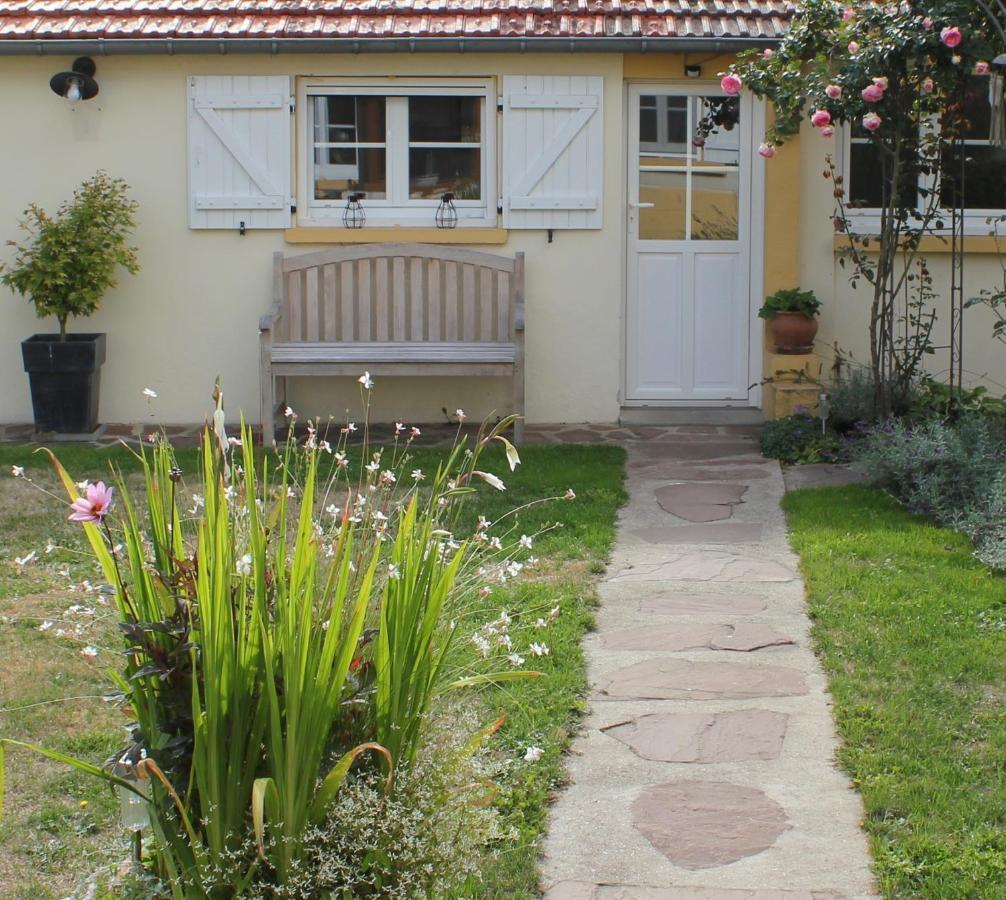 Le Chemin Du Village Croth Exterior foto